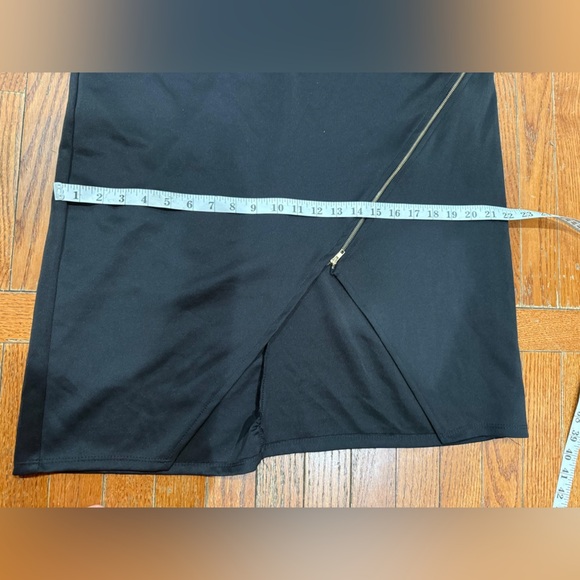 LA Apparel  Elegant Black Sleeveless Midi Dress - Picture 7 of 9